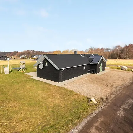Dom wakacyjny Luxurious In With Sauna Haderslev