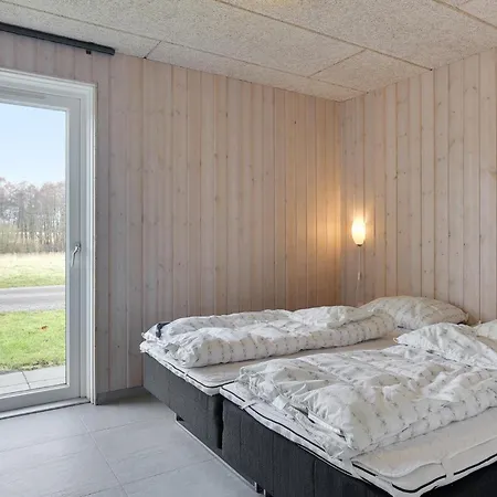 Stunning In Haderslev With Sauna Råde